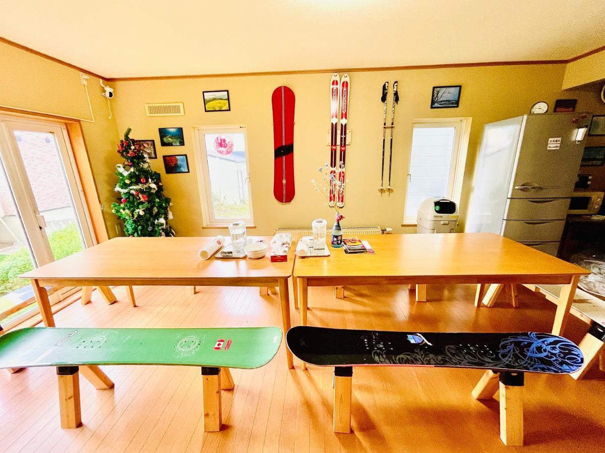 Yellow House Niseko Kutchan Εξωτερικό φωτογραφία